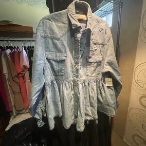 NWT WE THE FREE(Free People).DENIM SHIRT 👚